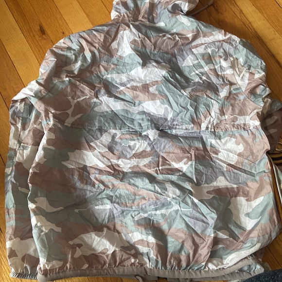 Womens light camo Kway packable rain coat jacket - Picture 6 of 8